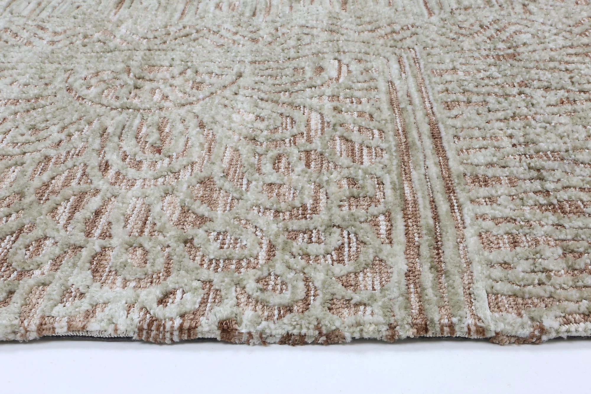 Amritsar Newburg Rust Tribal Rug - Image 3