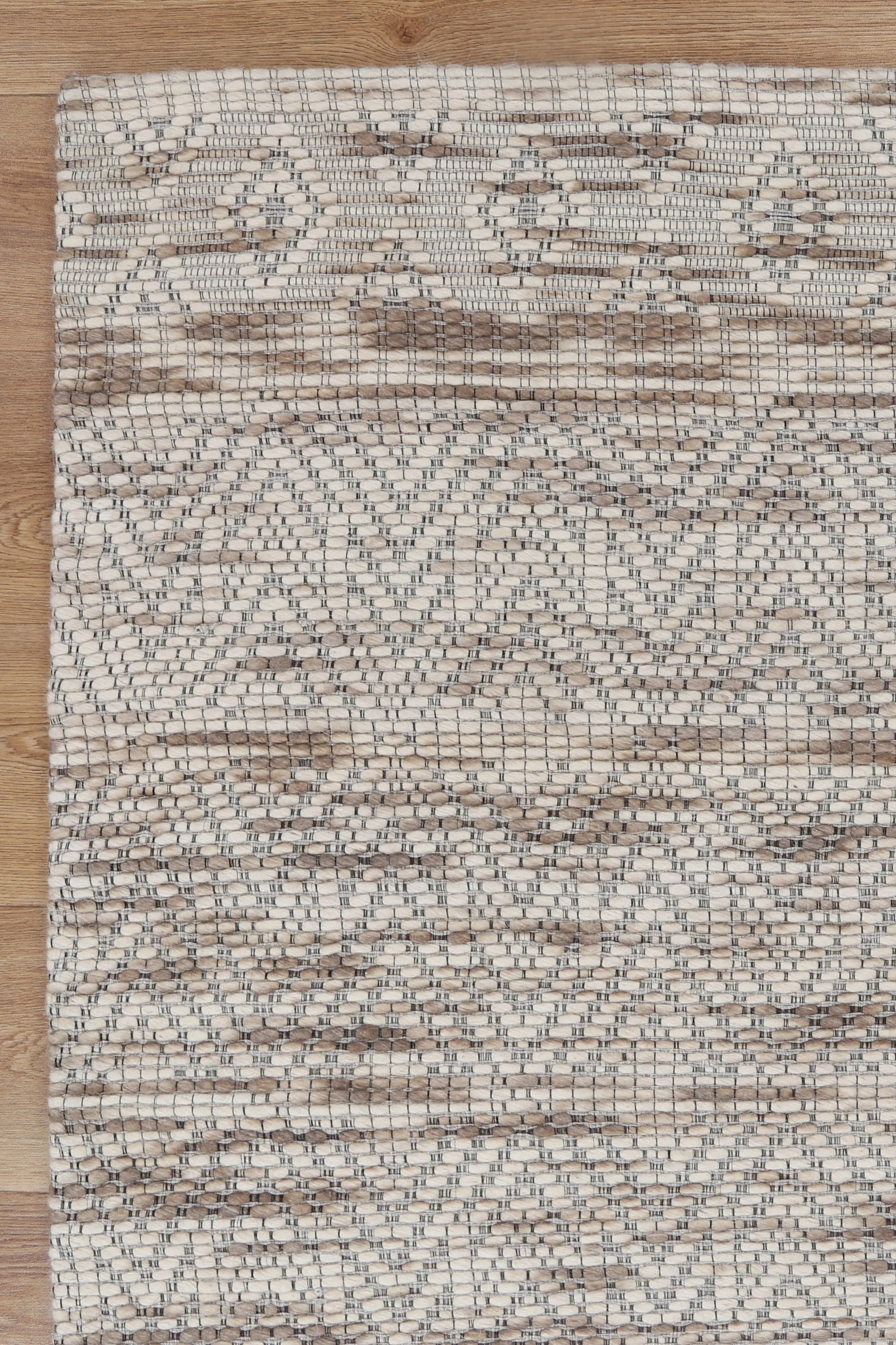 Copacabana Chevron Beige Wool Rug - Image 2