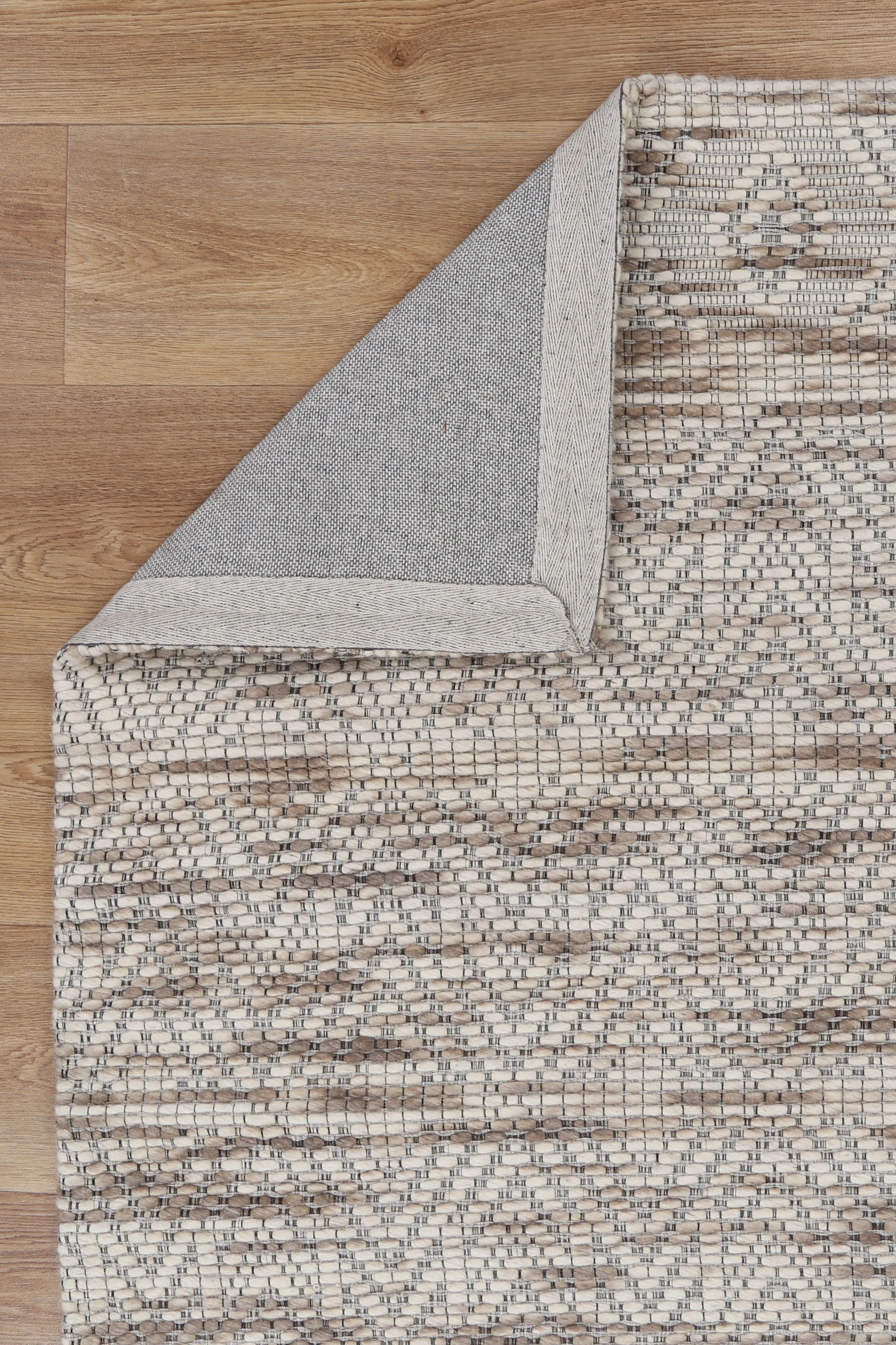 Copacabana Chevron Beige Wool Rug - Image 3