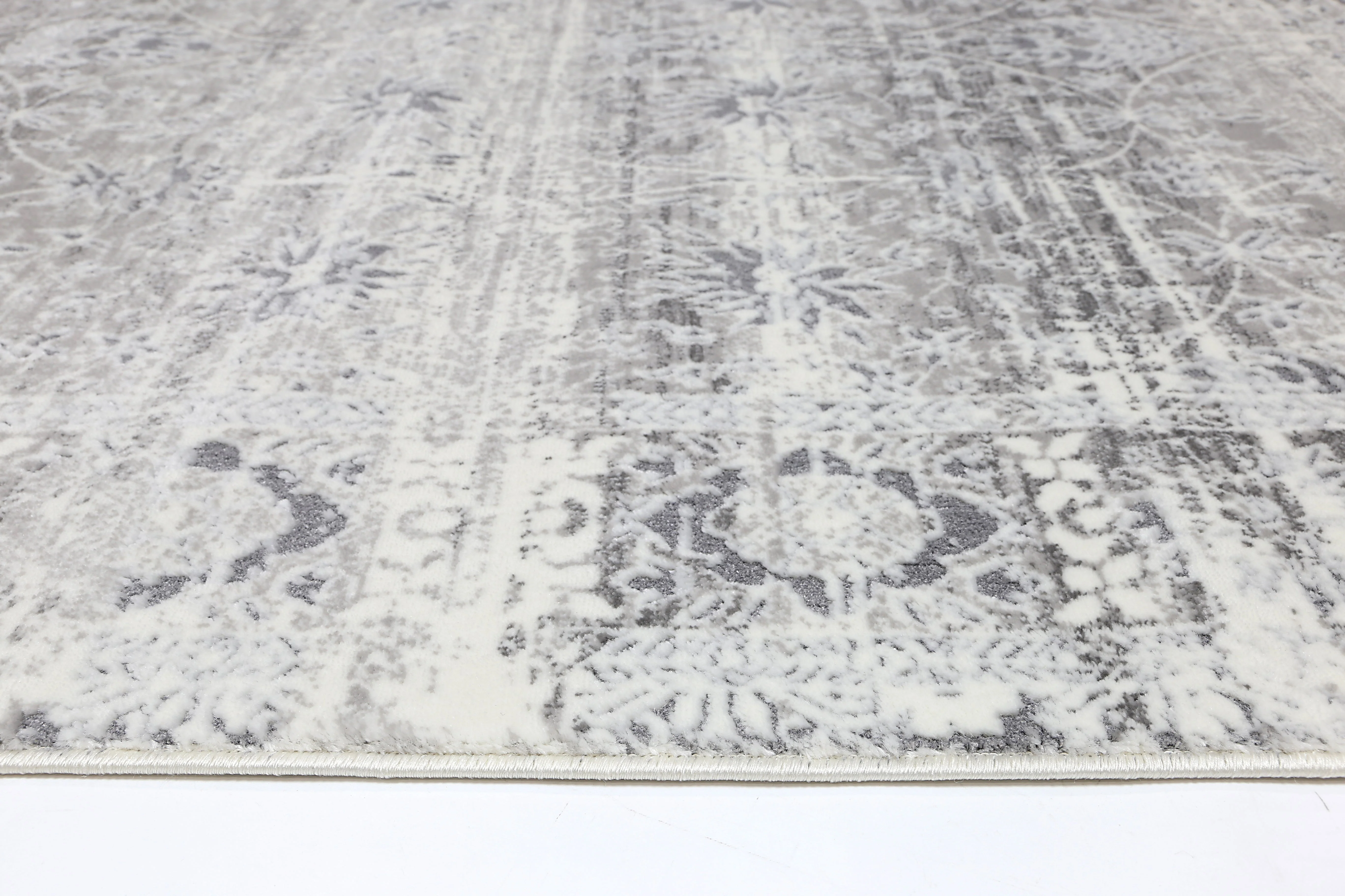 Bohemian Paradise Classic Grey Rug - Image 4