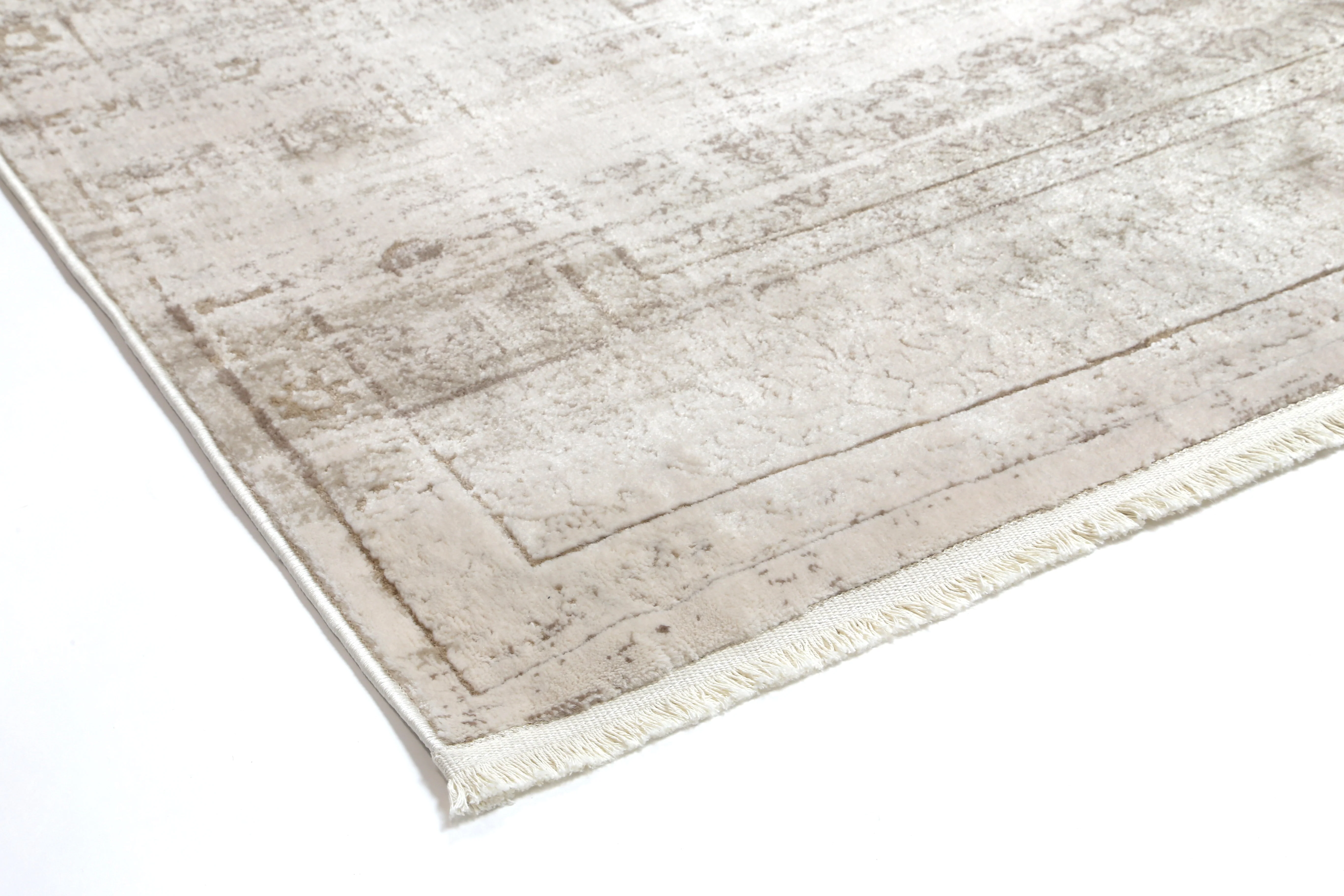 Bohemian Paradise Traditional Beige Rug - Image 3