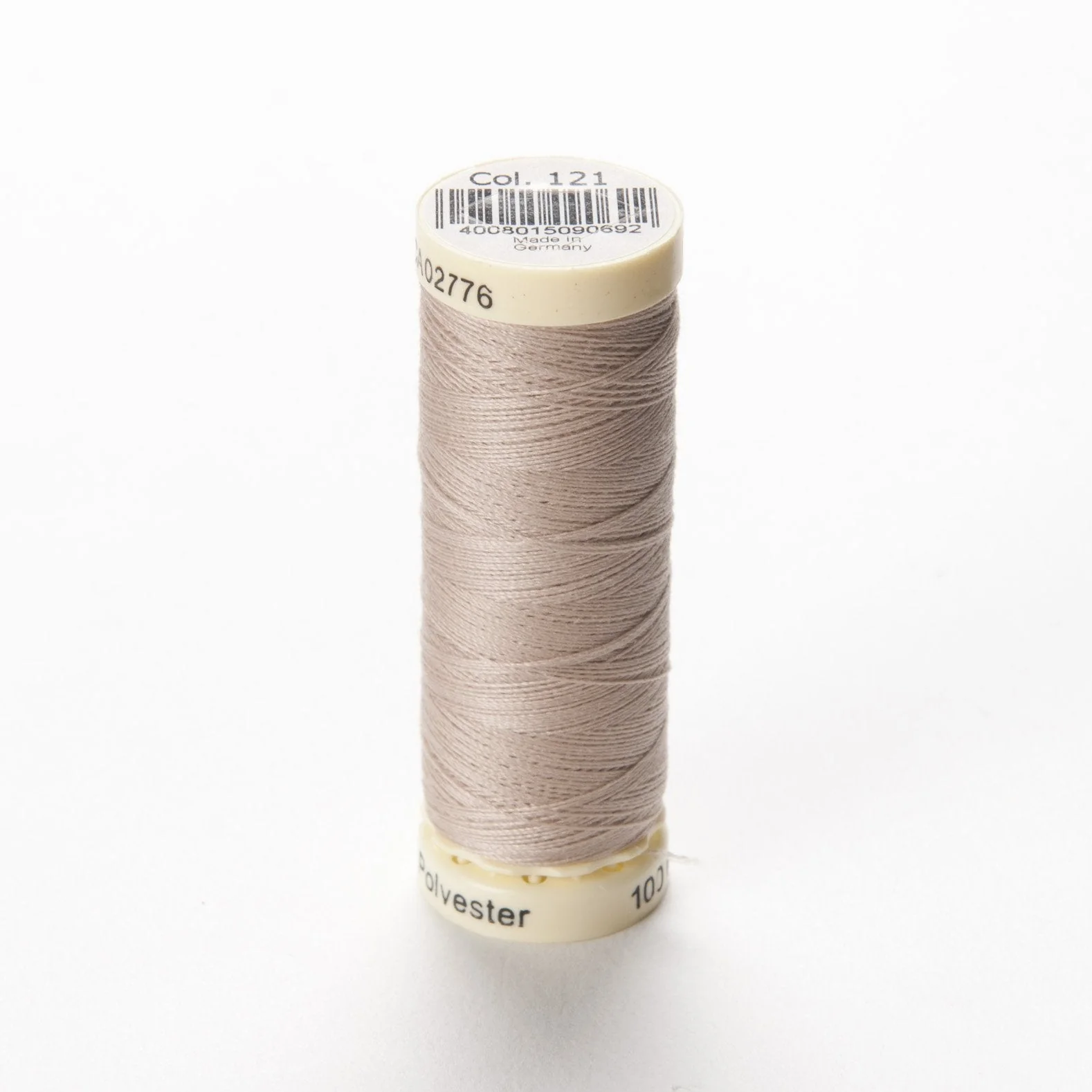 Gutermann Polyester Thread, 100m - Image 2