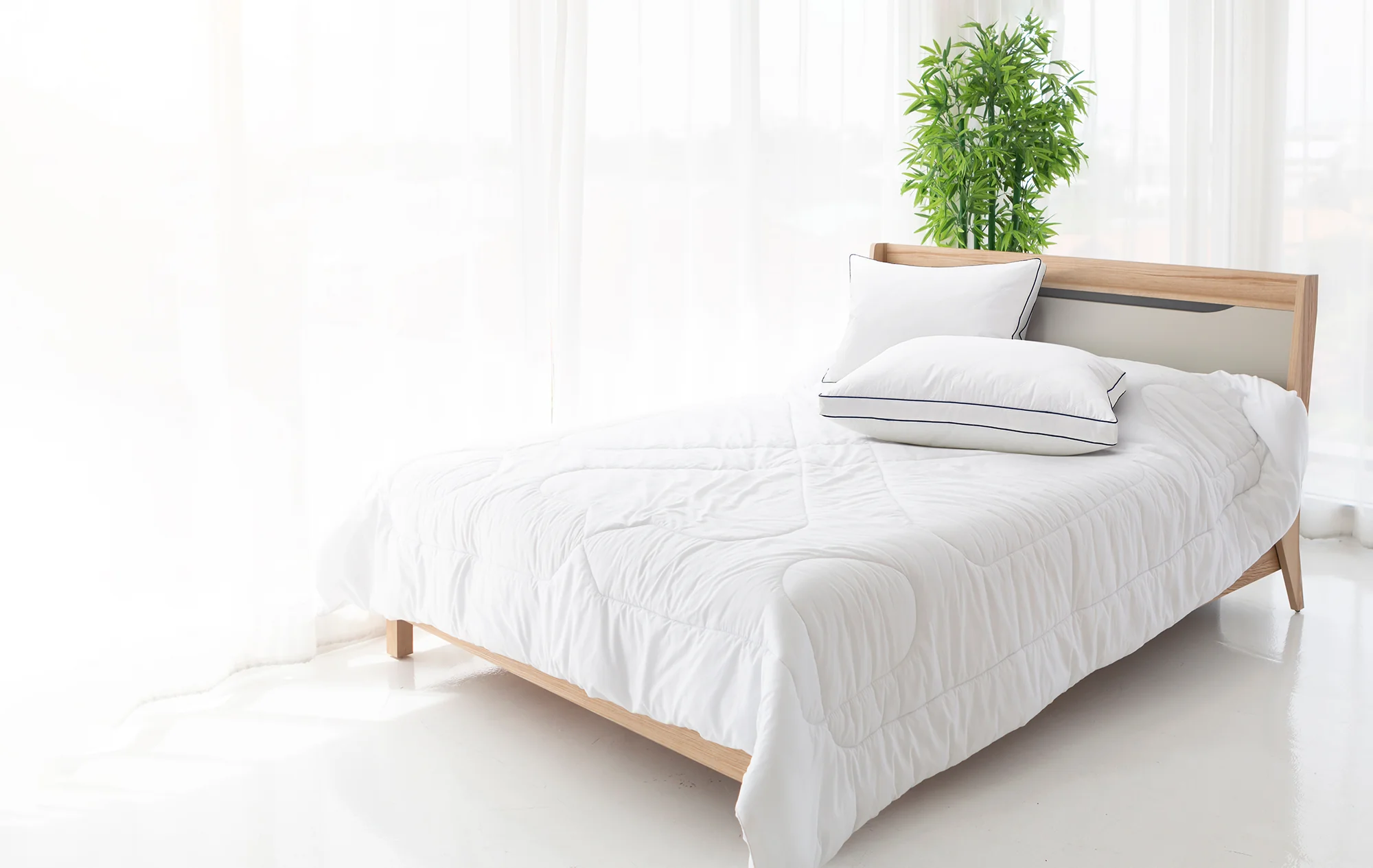 Mayfair & Bond Down Alternative Pillow - Image 2