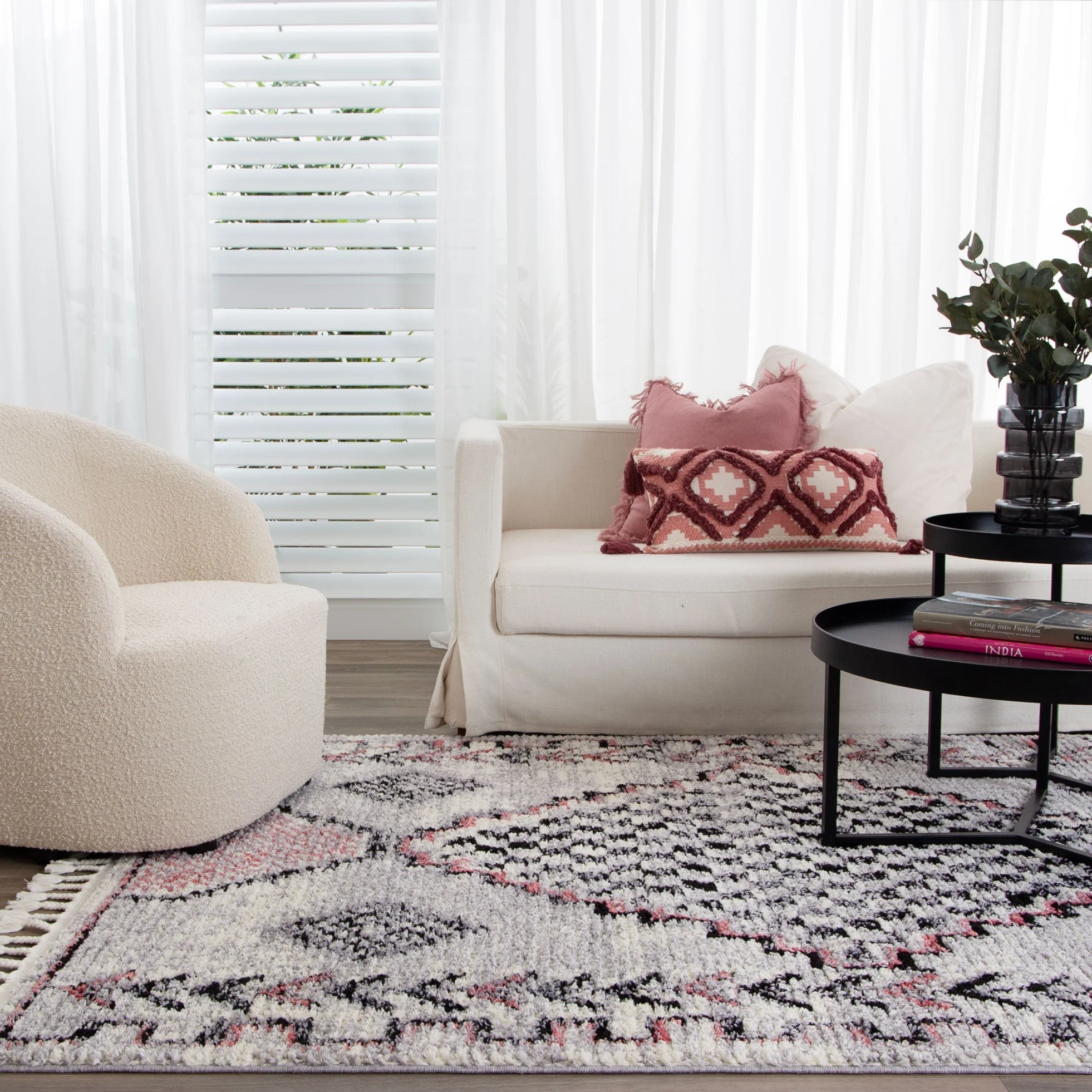 Mario Tocapus Blush Geometric Rug - Image 5