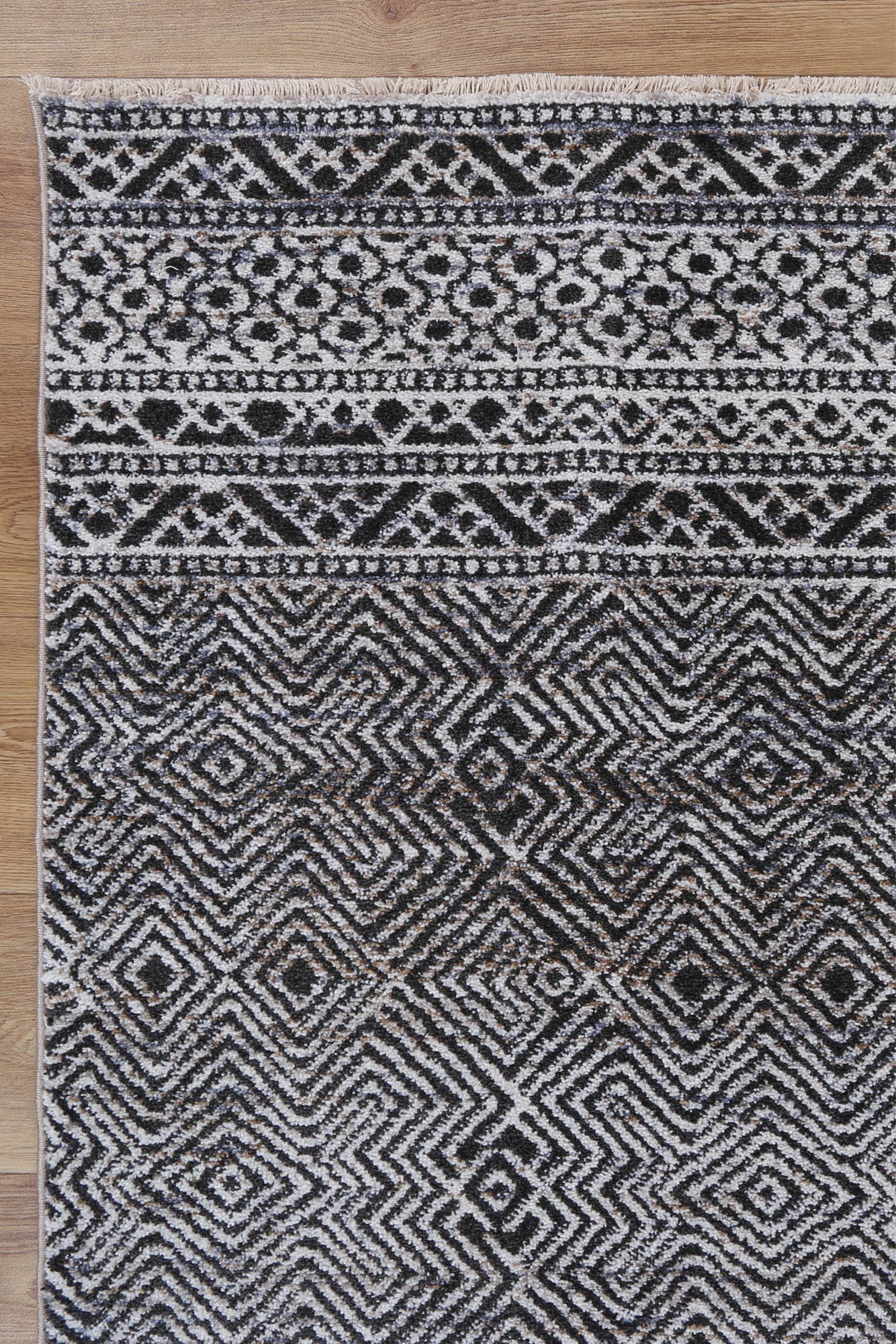 Maryland Zaranj Charocal Tribal Soft Rug - Image 3
