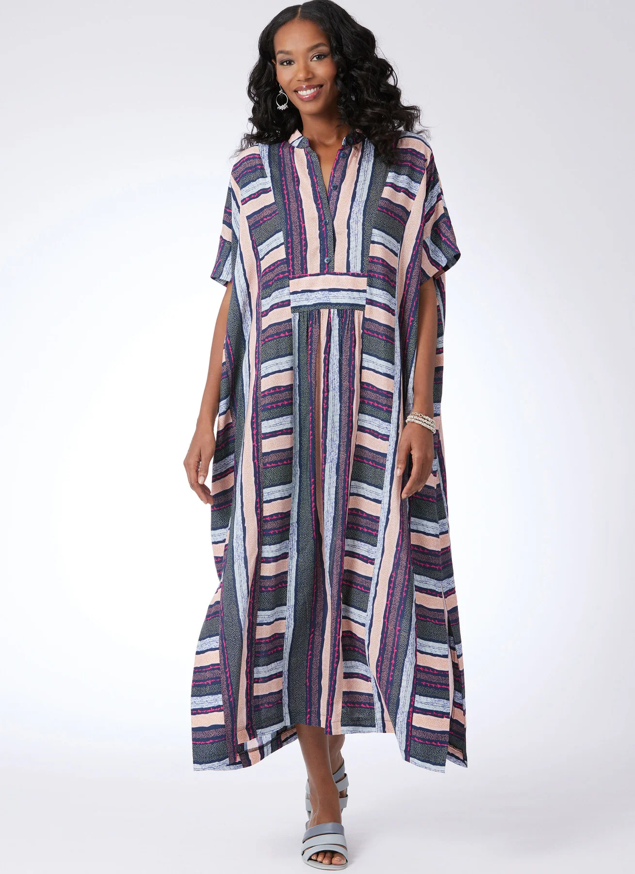 Mccall's Pattern M8516 Misses' Caftan in Two Lengths - Image 2