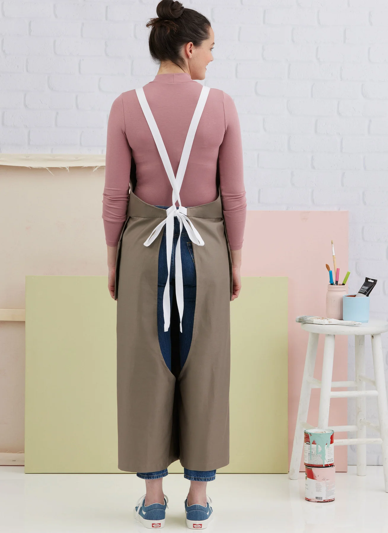 Simplicity Sewing Pattern 3021 Misses' Aprons and Pant Aprons - Image 8