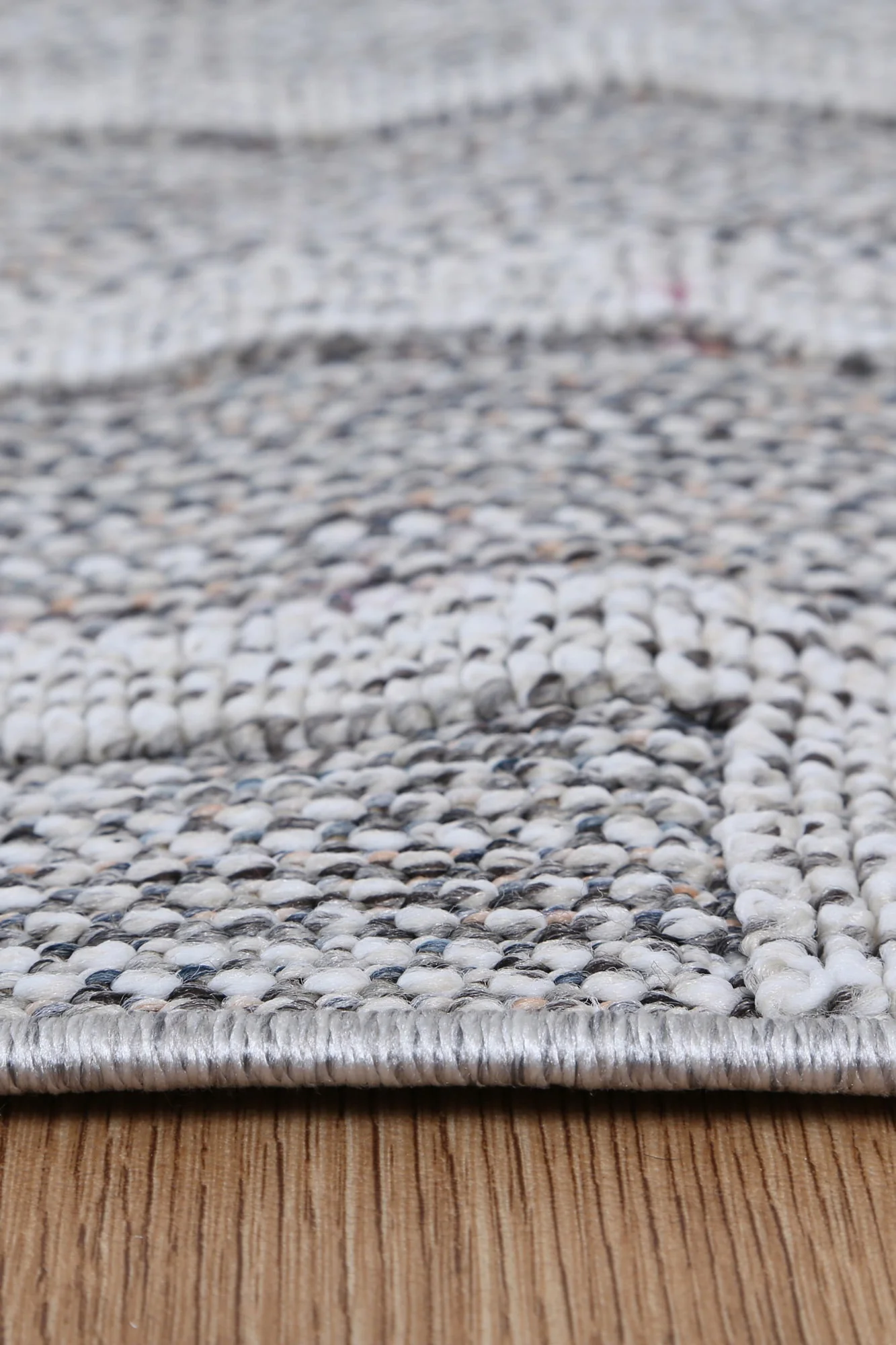 Vanuatu Devesi Grey Geometric Flatweave Rug - Image 6