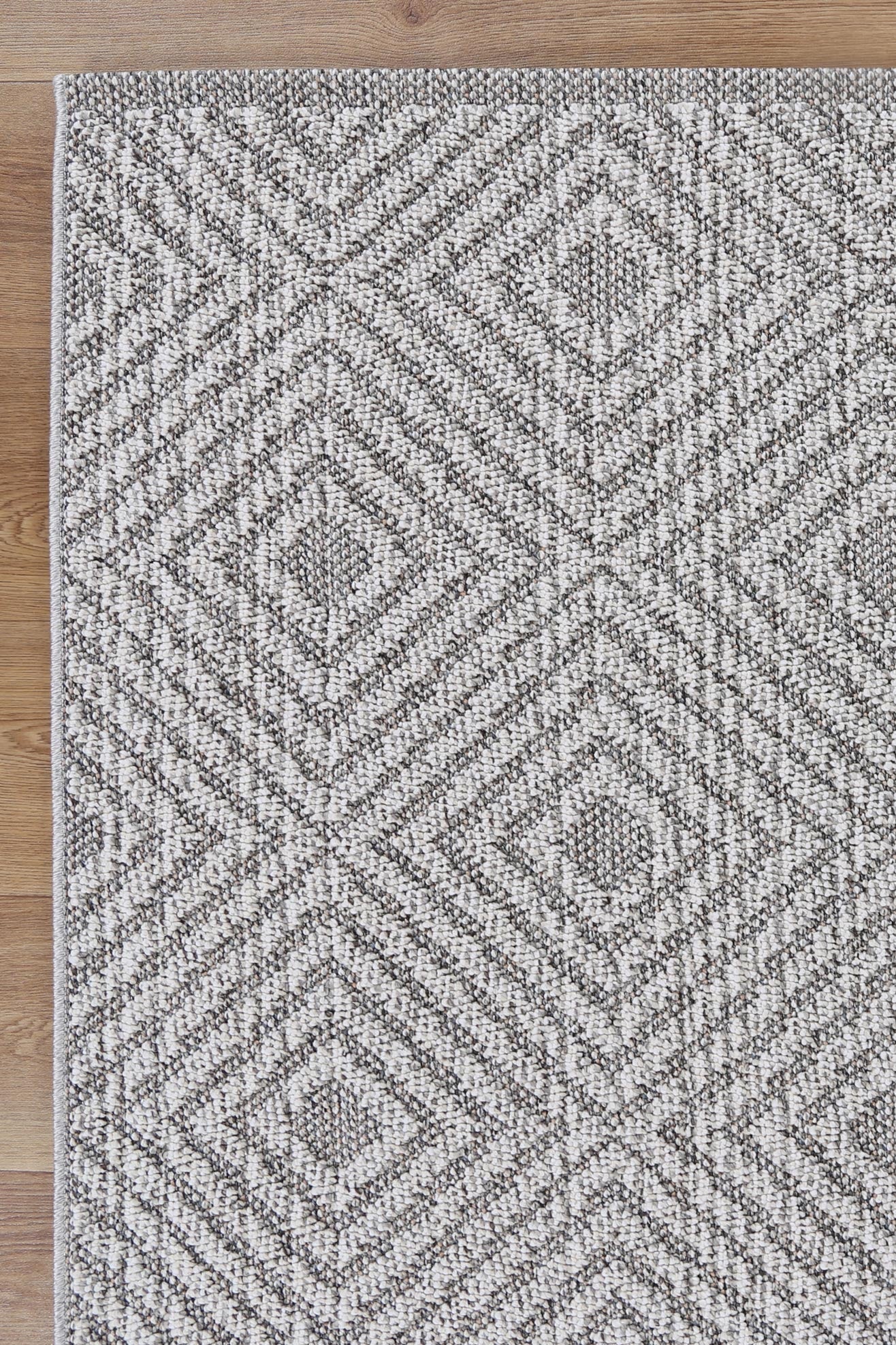 Vanuatu Walasi Ash Geometric Flatweave Rug - Image 3