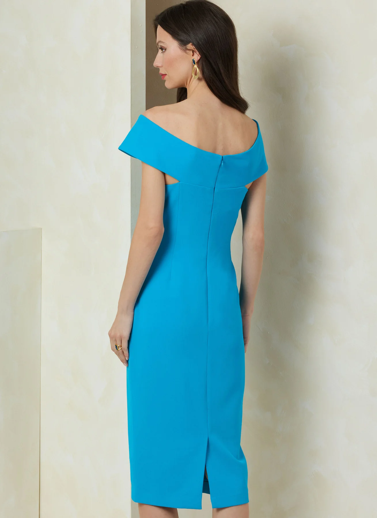Vogue Pattern V2086 Misses' Dress - Image 3